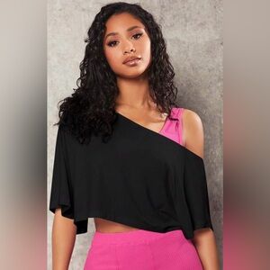 Asymmetrical off the shoulder cropped top